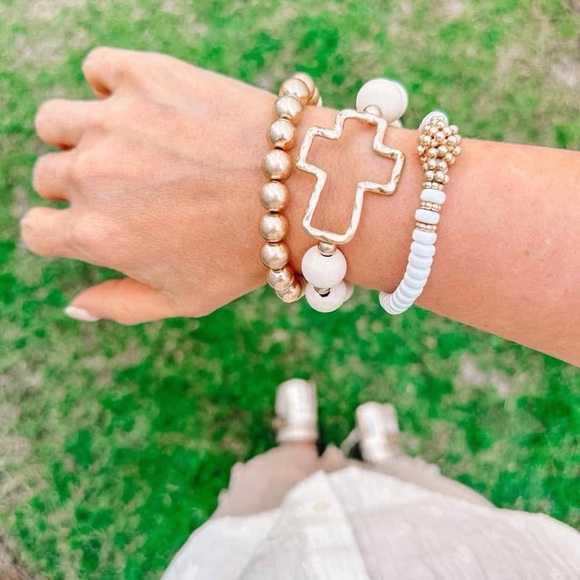 NEW Saved by Grace Bracelet Set - Picture 4 of 6